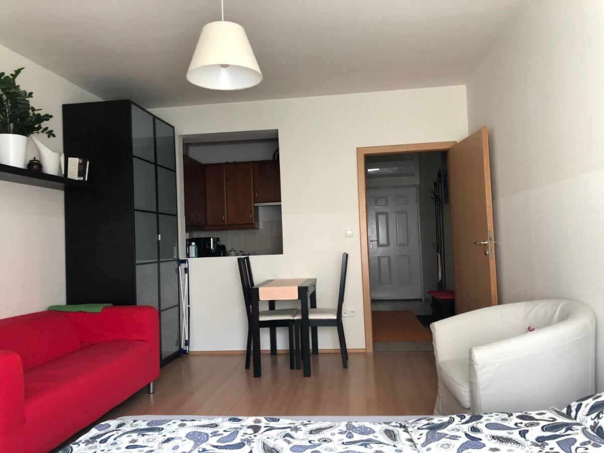 Cozy In District 8 Appartement