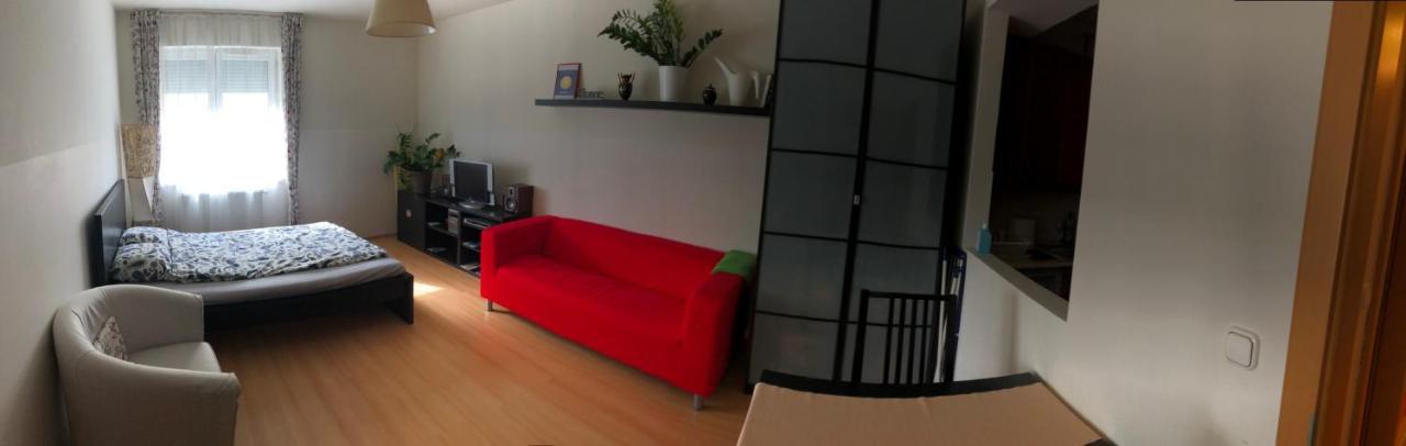 Cozy In District 8 Appartement